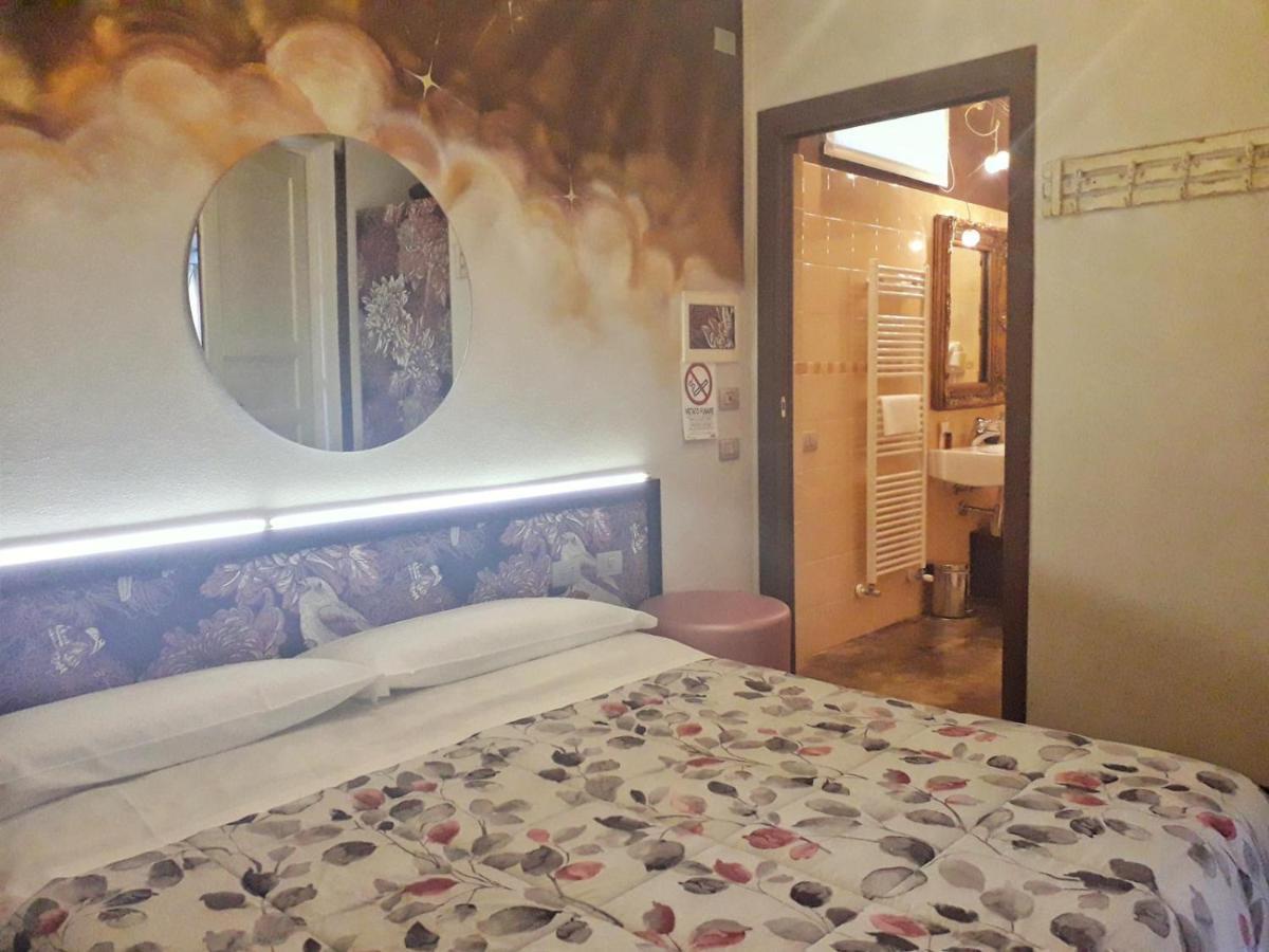 Cortiletto D'Alba Camere Con Ristorante Экстерьер фото