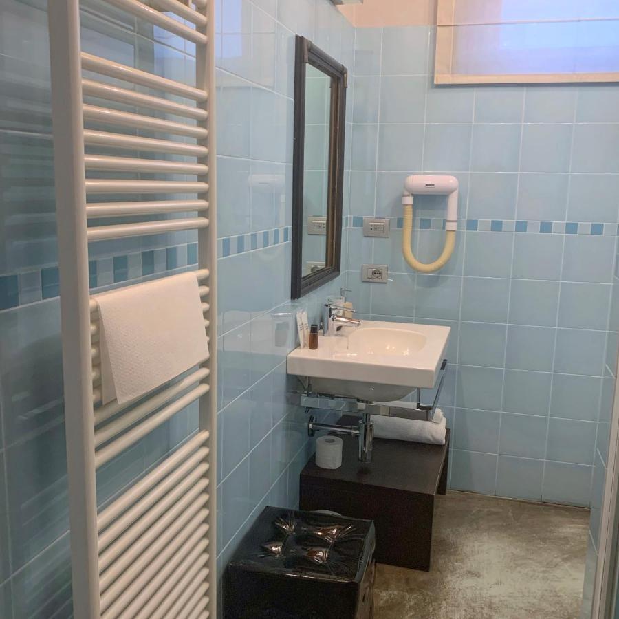 Cortiletto D'Alba Camere Con Ristorante Экстерьер фото