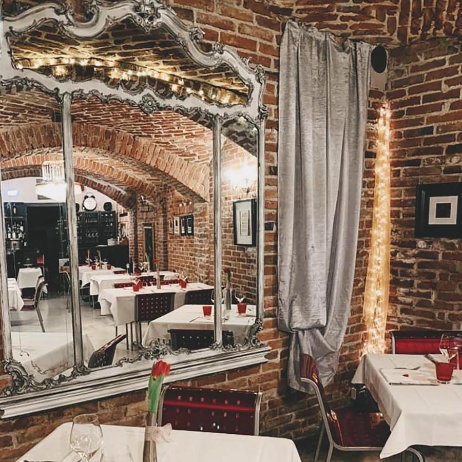 Cortiletto D'Alba Camere Con Ristorante Экстерьер фото